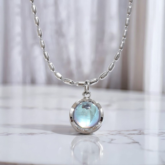 Lavi Necklace